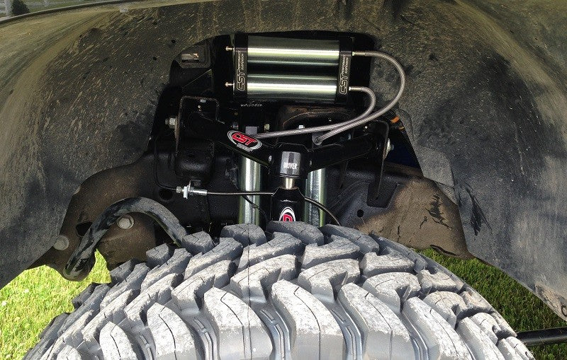 CST 11-19 GM 2500 / 3500 6-8″ Stage 7 Suspension System Front View