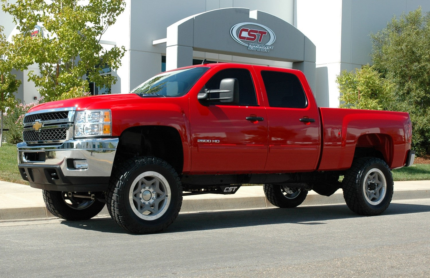 CST 11-19 GM 2500 / 3500 6-8″ Stage 6 Suspension System (w/ Ball Joint UCA’s) Front View