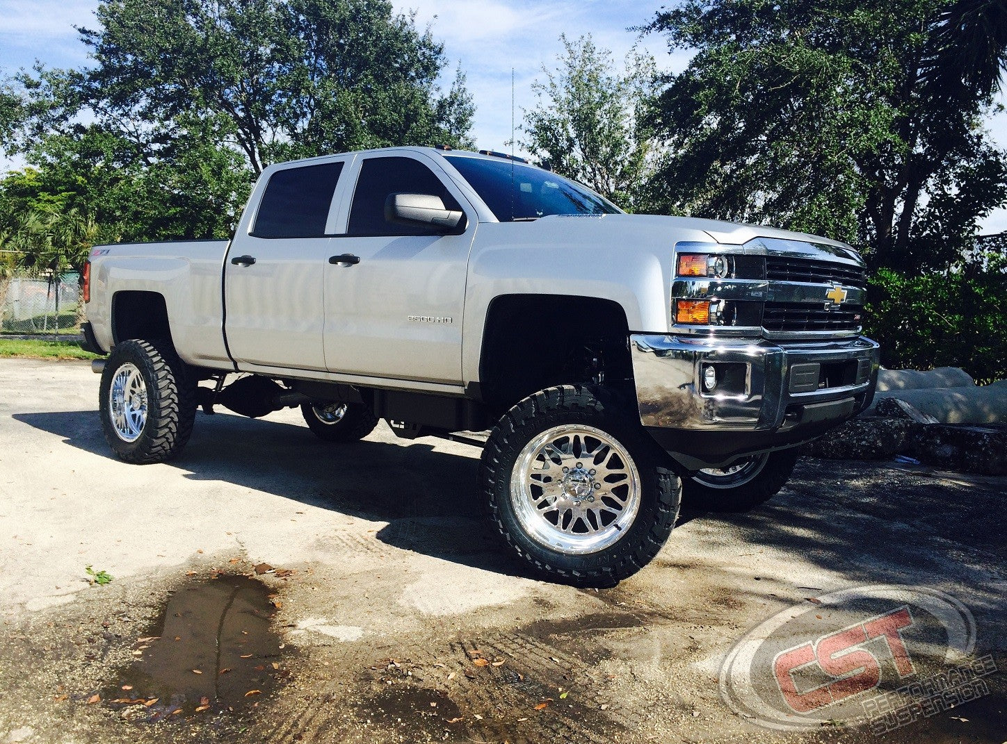 CST 11-19 GM 2500 / 3500 8-10″ Stage 4 Suspension System (w/ Rear Blocks & Add A Leafs) Front View