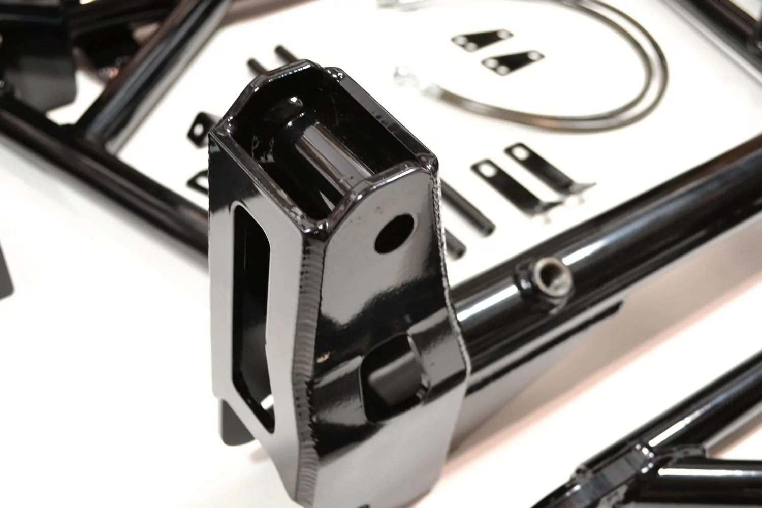 CST 11-19 GM 2500 / 3500 8-10″ Stage 5 Suspension System (w/ Soft-Ride Leafs & Ball Joint UCA’s) Front View