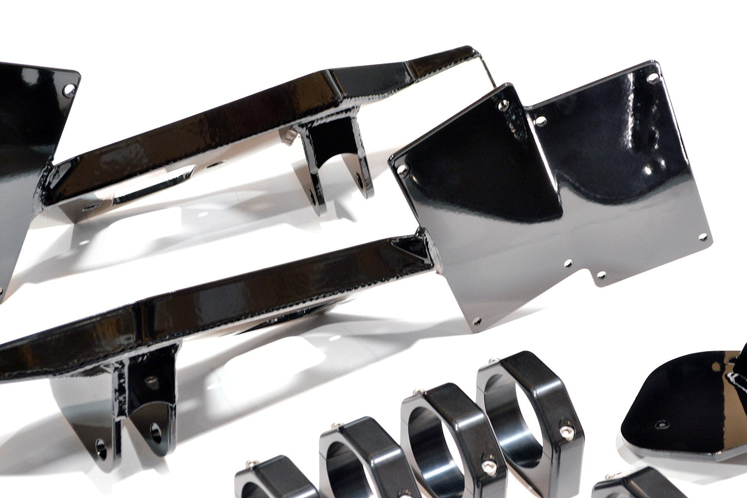 CST 11-19 GM 2500/3500 4-6″ Stage 12 Suspension System (w/ Uniball UCA’s) Front View