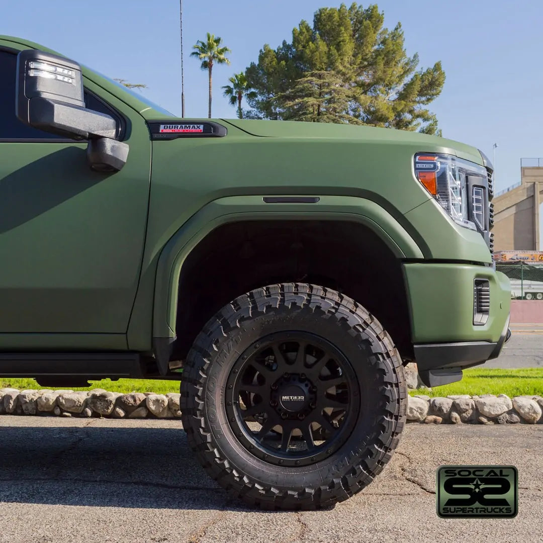 CST 20-25 GM 2500 4″ Stage 4 Suspension System Front View