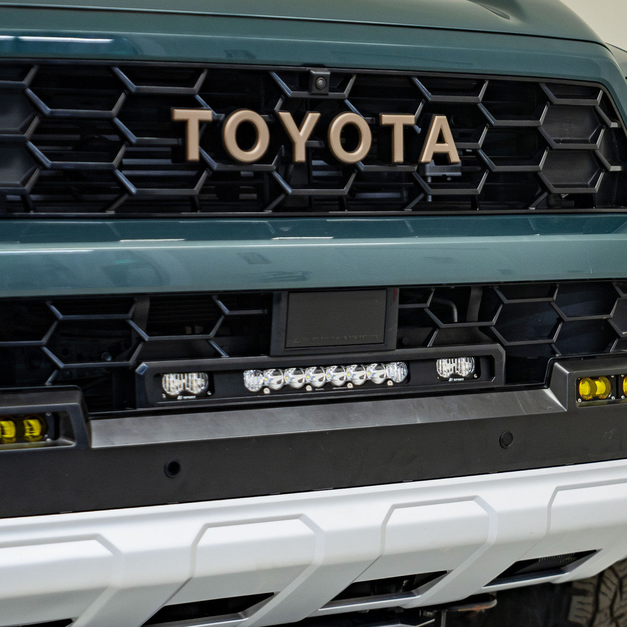 S8 10-inch/S2 Pro Grille Light Replacement Kit - 2025-On Toyota 4Runner; Note: TRD Pro Front View