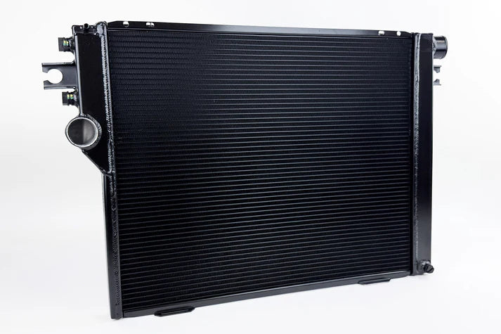 BMW E28 M5 / E24 M6/635CSi High-Performance All-Aluminum Radiator Front View