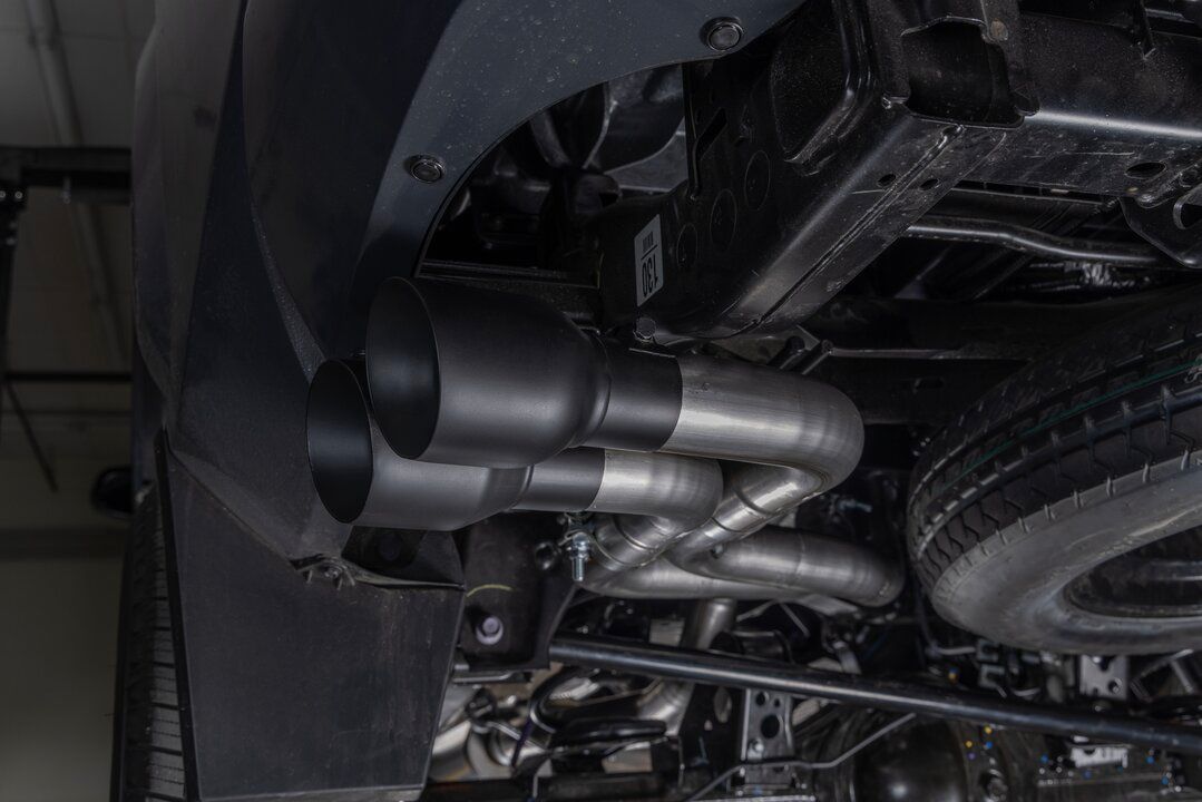 Flowmaster Signature Series Cat-back Exhaust System Close-up Display on Vehicle