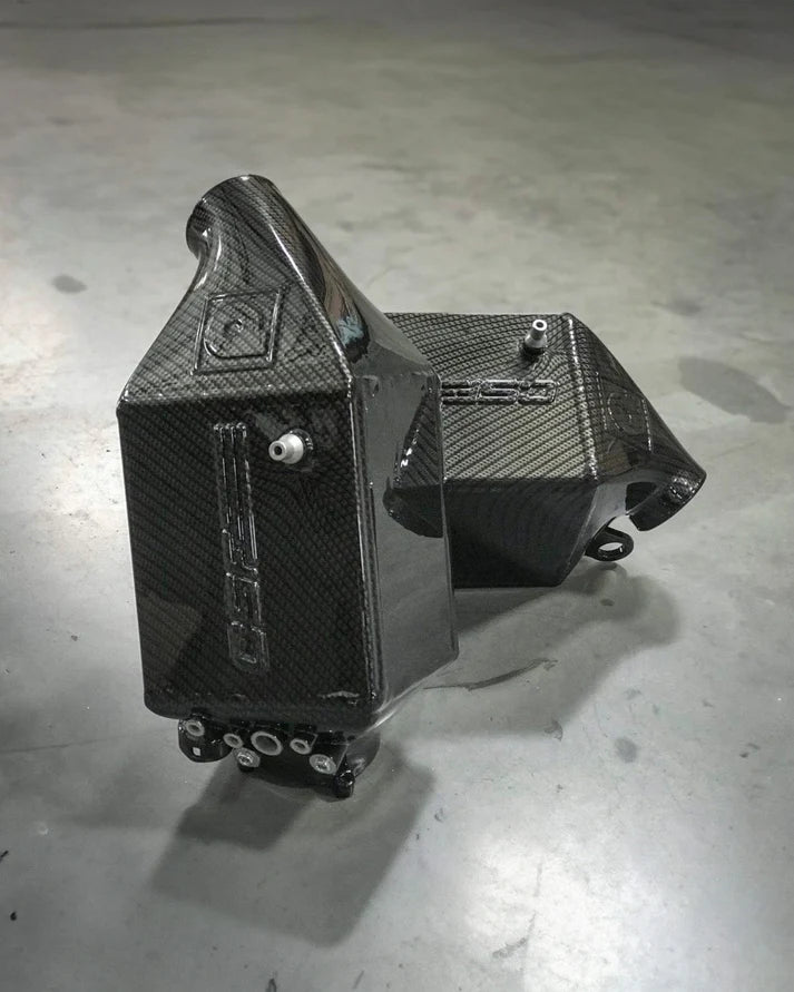 BMW F1X M5 & M6 Twin Charge-Air-Cooler Set Front View Carbon Fiber