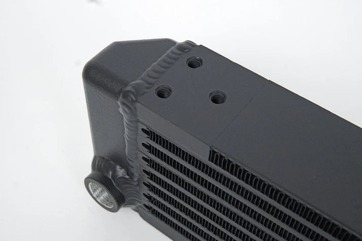 Universal Single-Pass Oil Cooler / RSR Porsche / M22 x 1.5 / 22L x 4.75H x 2.16W