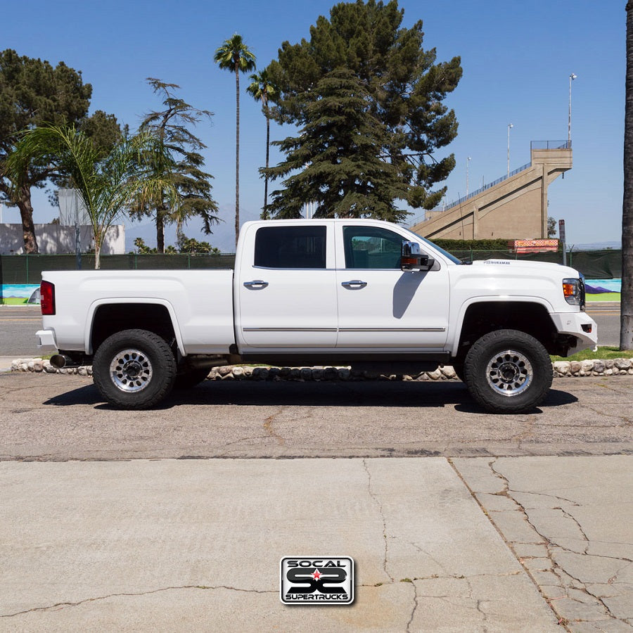 CST 11-19 GM 2500 / 3500 4-6″ Stage 3 Suspension System w/ FOX 2.0 IFP’s Front View