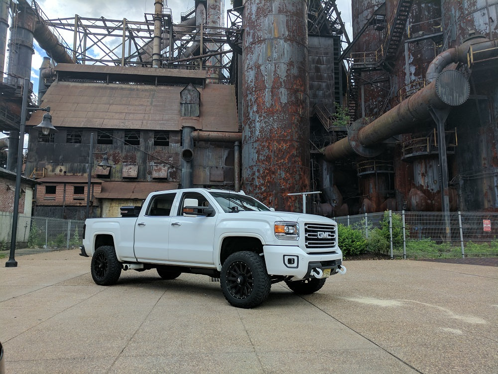 CST '11-19 GM 2500/3500HD Leveling Kit | Stage 2 Suspension System w/ FOX 2.0 Reservoir Shocks Front View