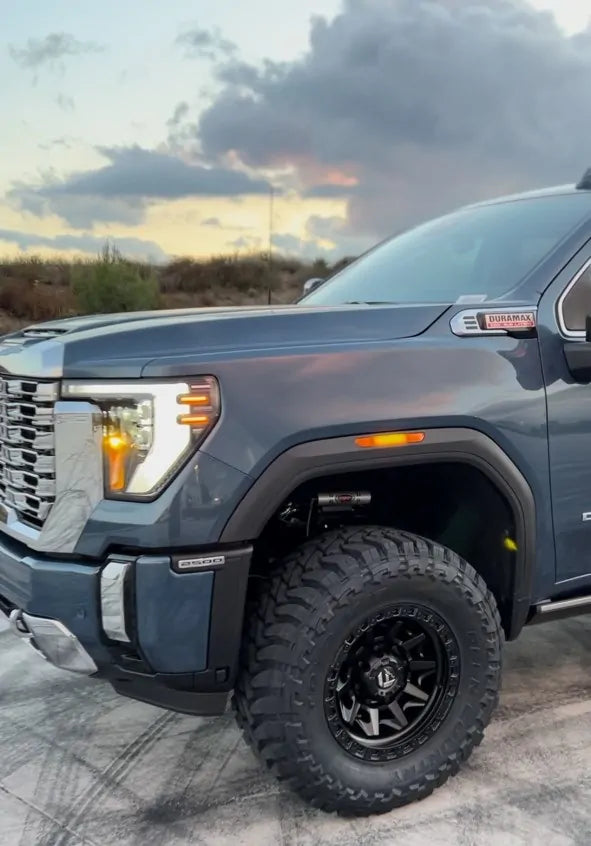 CST 20-25 GM 2500/3500HD | 1-3″ Stage 2 Suspension System Front View