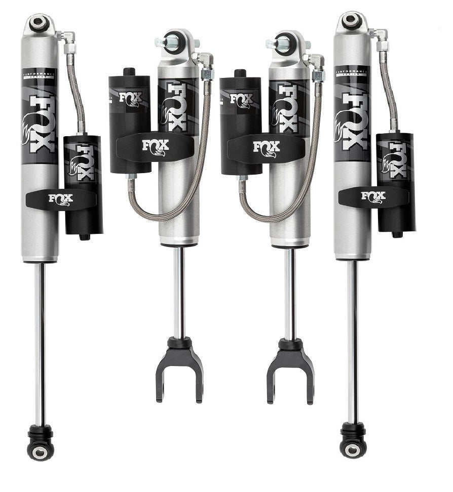 CST FOX 2.0 w/ Reservoirs for 2020+ GM 2500/3500 with LEVELING KIT Front View