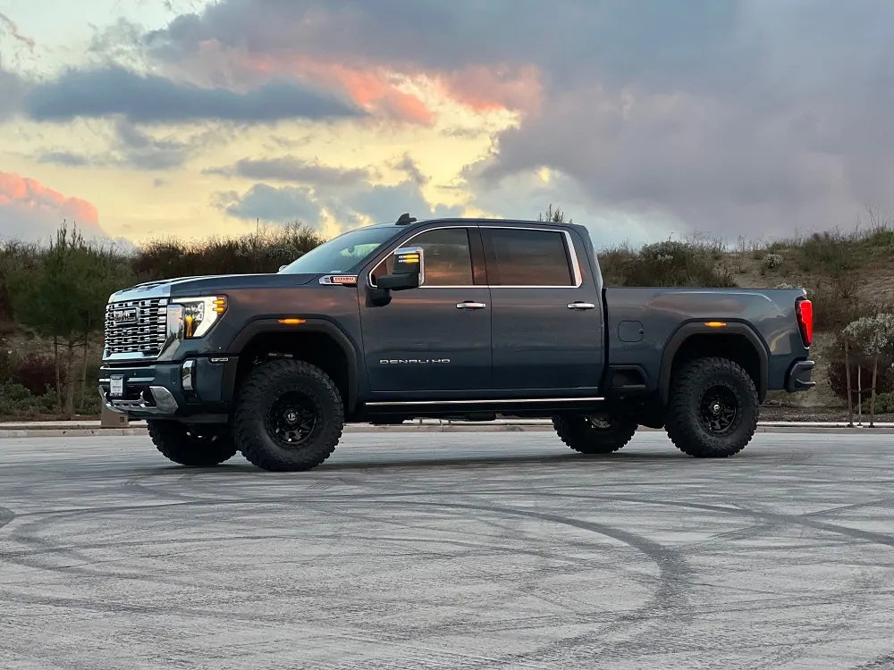 CST 20-25 GM 2500/3500HD | 1-3″ Stage 2 Suspension System Front View