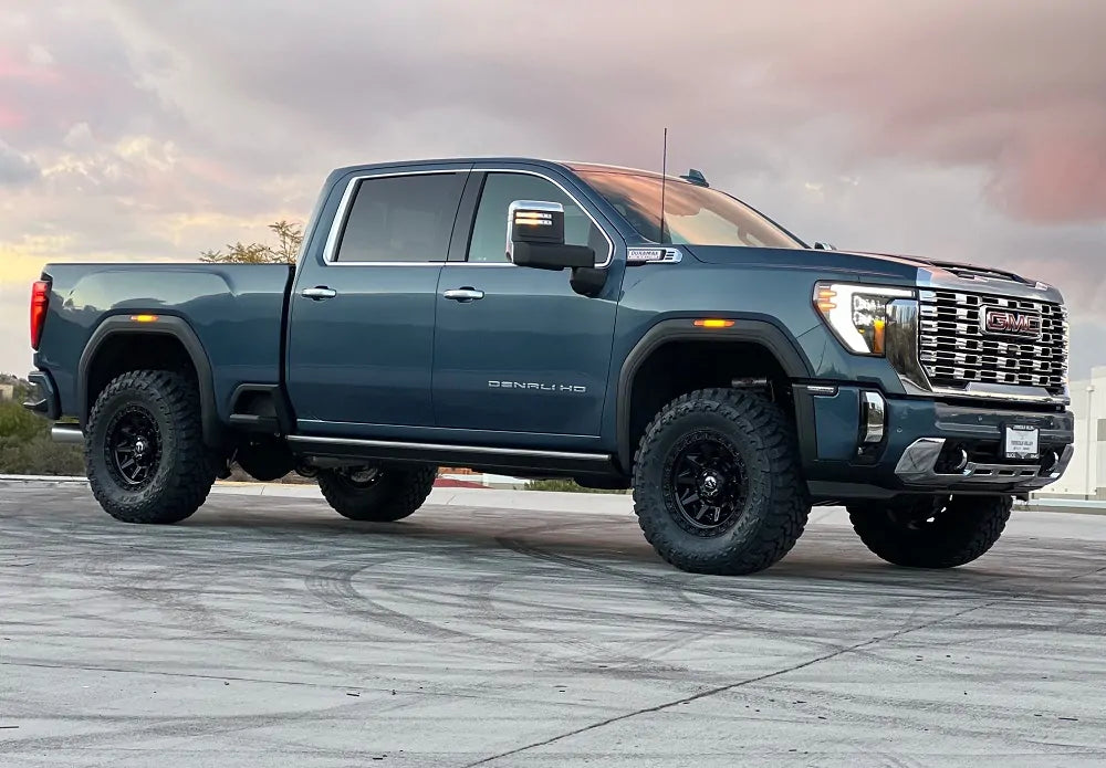 CST 20-25 GM 2500/3500HD | 1-3″ Stage 2 Suspension System Front View