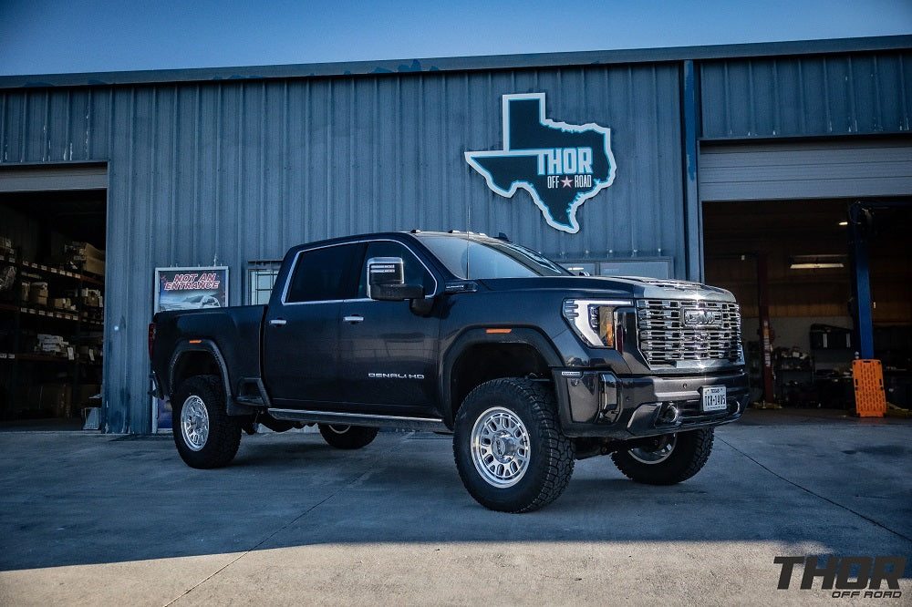 CST 20-25 GM 2500 4″ Stage 3 Suspension System Front View