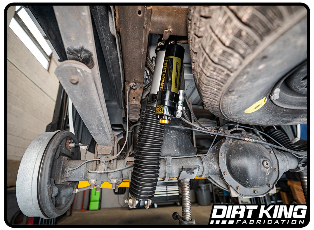 2007-2018 GM 1500 2.5 Smooth Body Shocks | DCA Piggyback Reservoir Front View