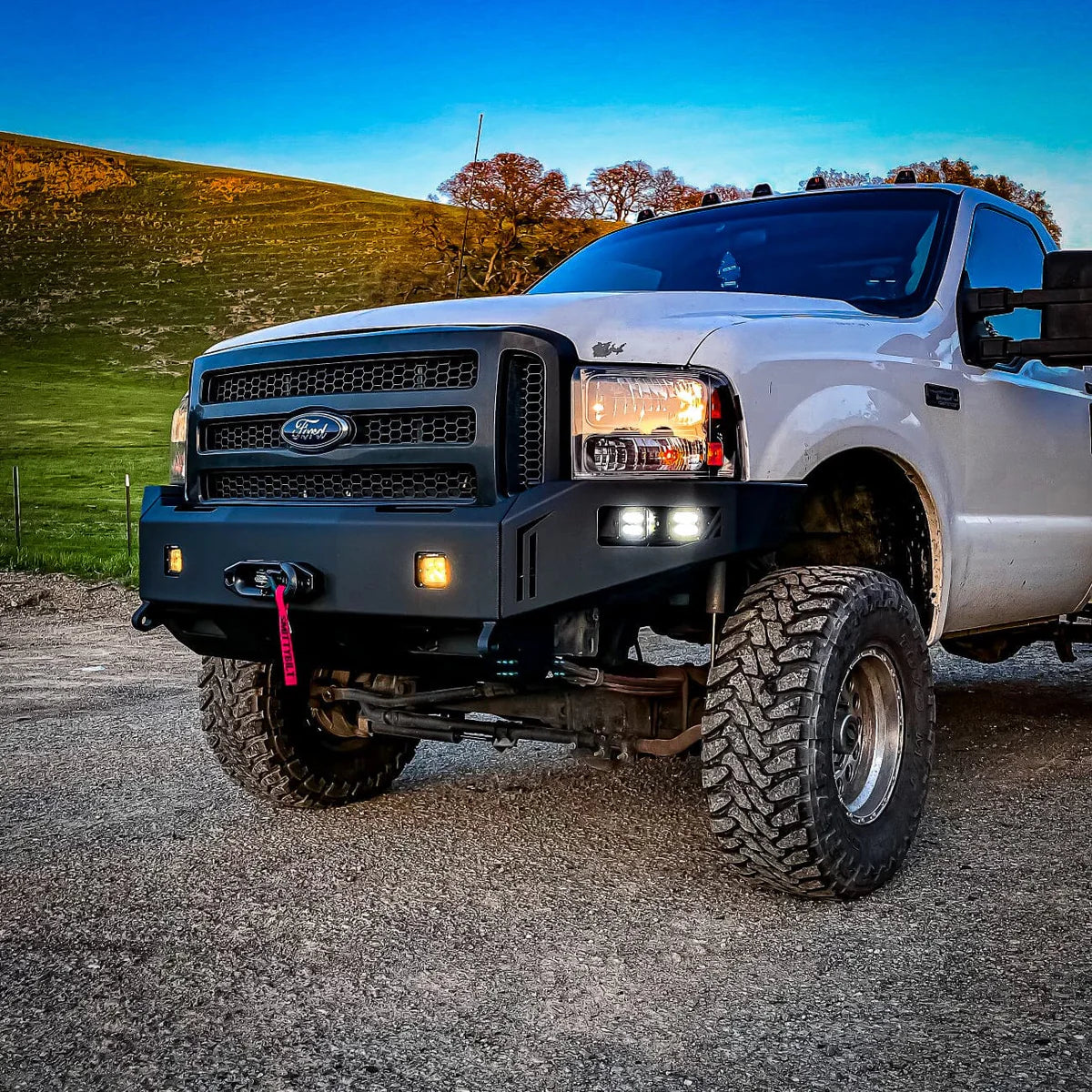 1999-2004 FORD SUPERDUTY F250/F350 OCTANE SERIES FRONT WINCH BUMPER Front View