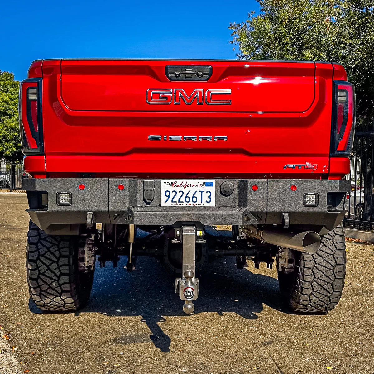 2020-2025 GMC/CHEVY 2500/3500 OCTANE REAR BUMPER Front View