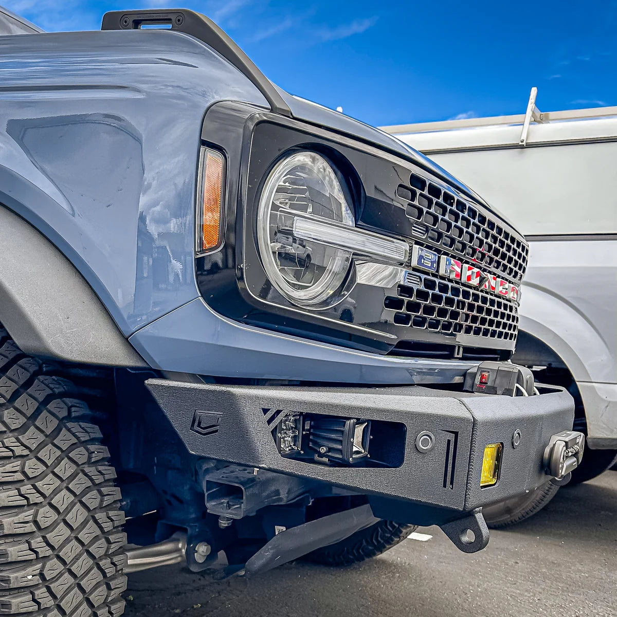 2021-2023 FORD BRONCO FRONT OCTANE WINCH BUMPER Front View