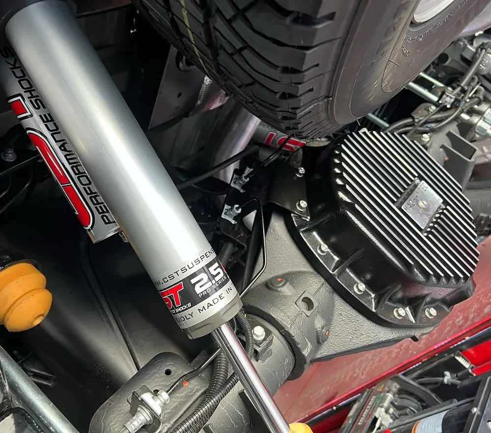 CST 2020-25 HD 2500 / 3500 | CST Pro-Series 2.5 Shock Systems (w/ CDA) Front View