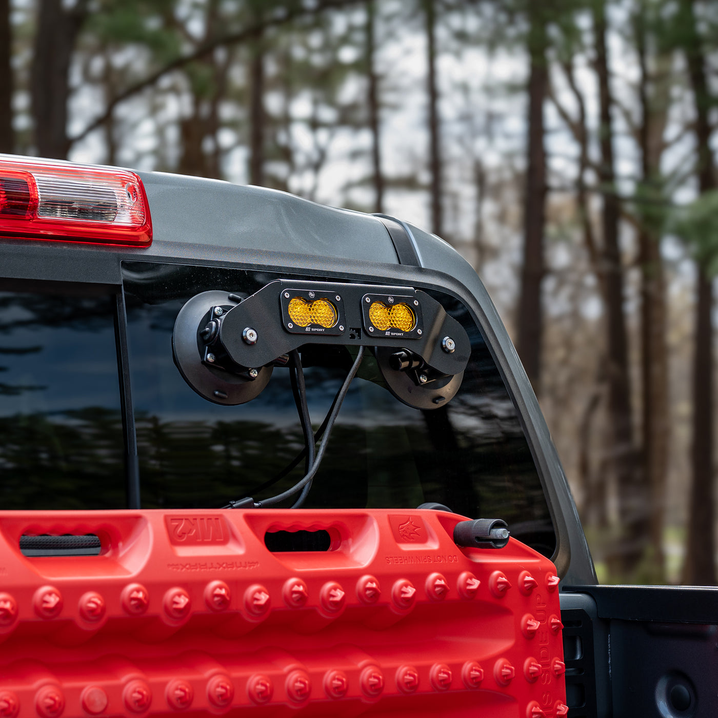 BUILTRIGHT | Universal Dual Chase Light Kit-Suction Mount Front View