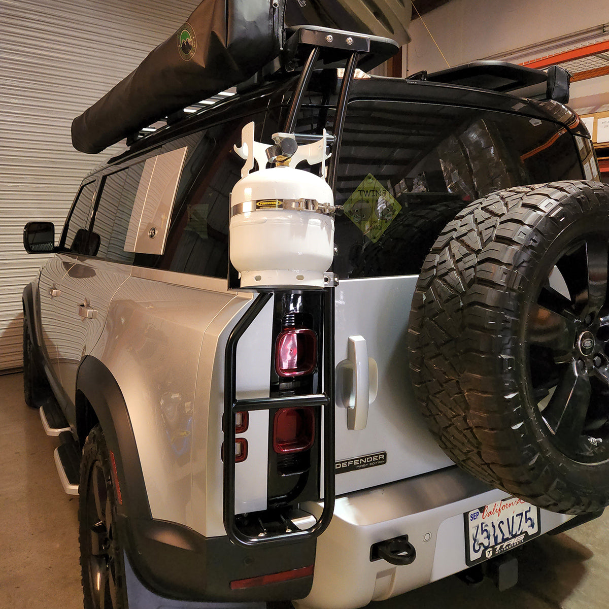 Ladder Cross-Bar Mount for Propane and CO2 Power Tanks