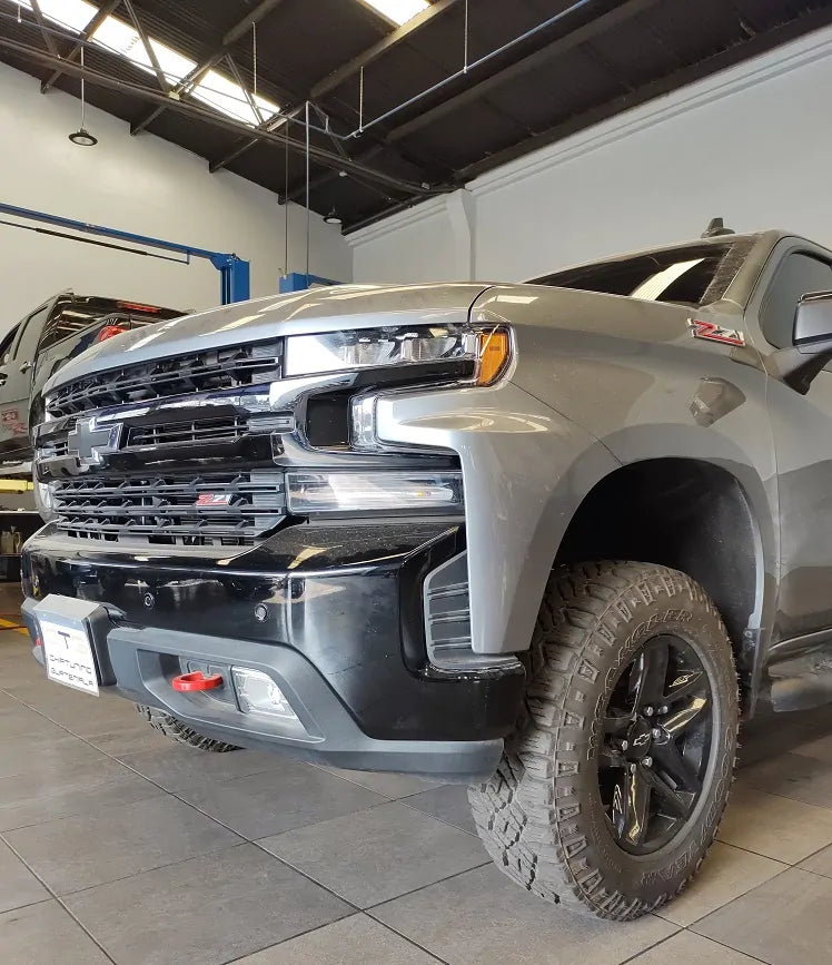 CST 2019-2024 GM 1500 TrailBoss / AT4 4WD | Stage 2 KING 2.5 OEM Series Leveling Kit Front View