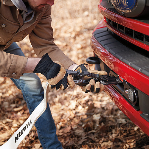 FORD PERFORMANCE PARTS BY WARN® SUPER DUTY WINCH KIT 2023-2024 Close-up Display on Vehicle