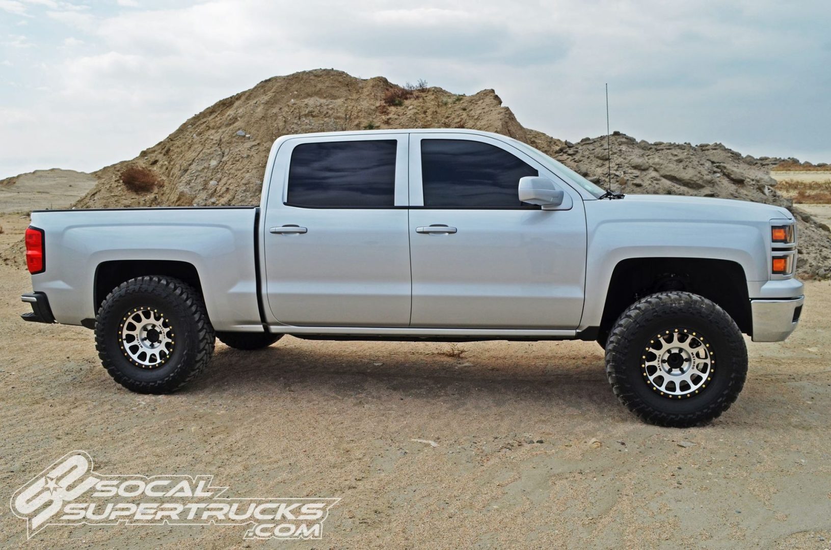 CST 14-18 GM 1500 2wd 3.5-5.5″ Lift Spindle Kit (Stamp. Steel/Cast Alum.) Front View