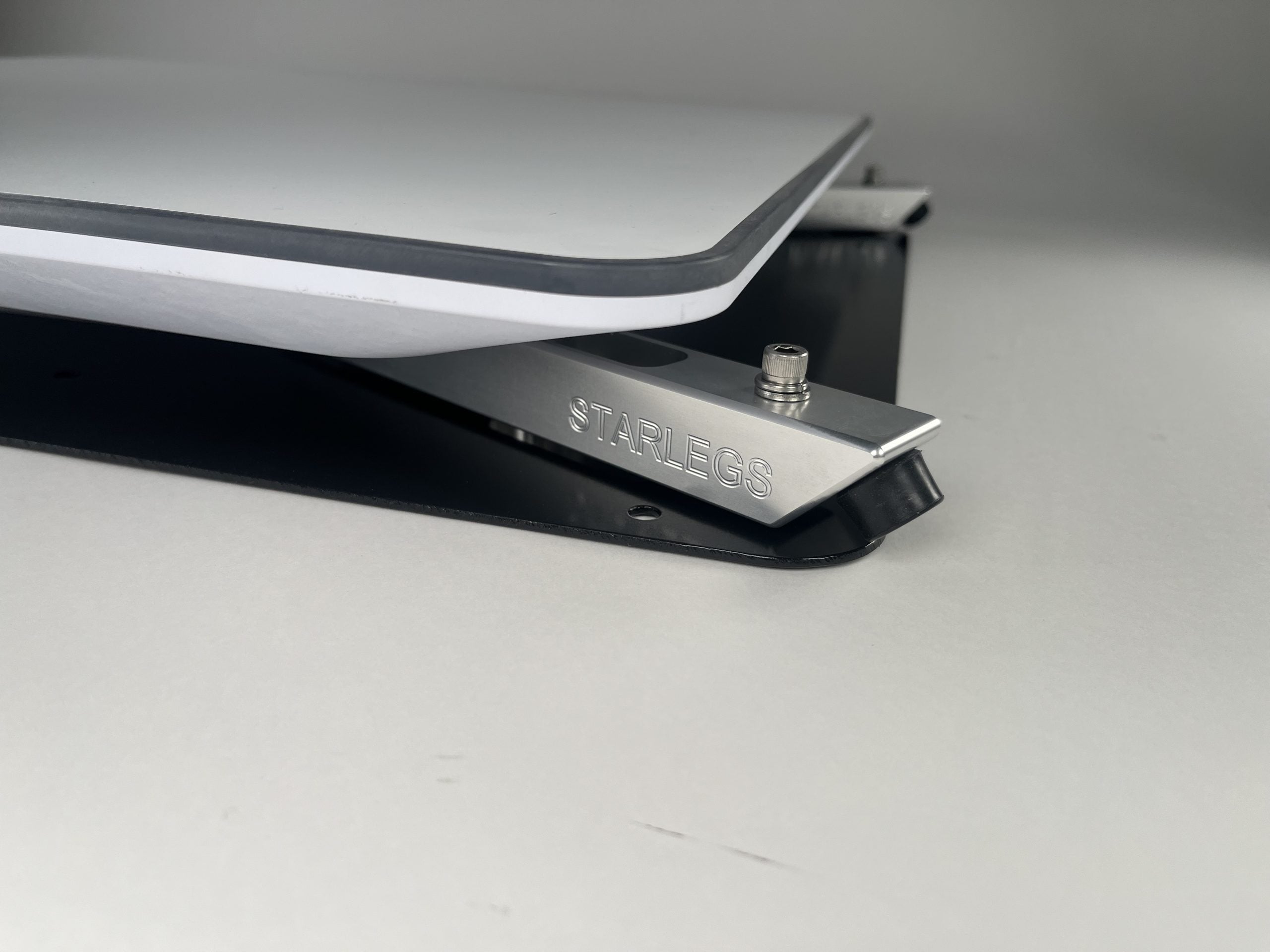 Starlink High Performance In Motion Dish Mount – STARLEGS Front View