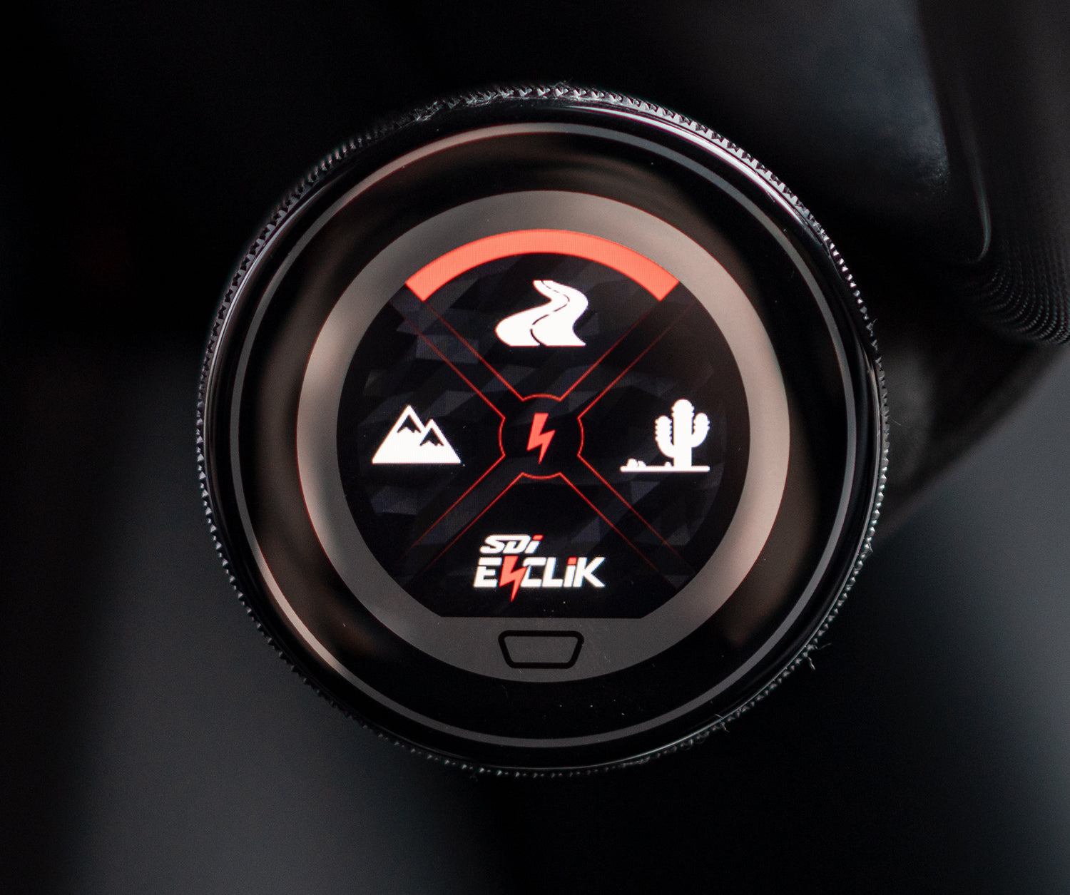 '23+ F250/F350 Carli E-Venture System Control Module Close-up Display