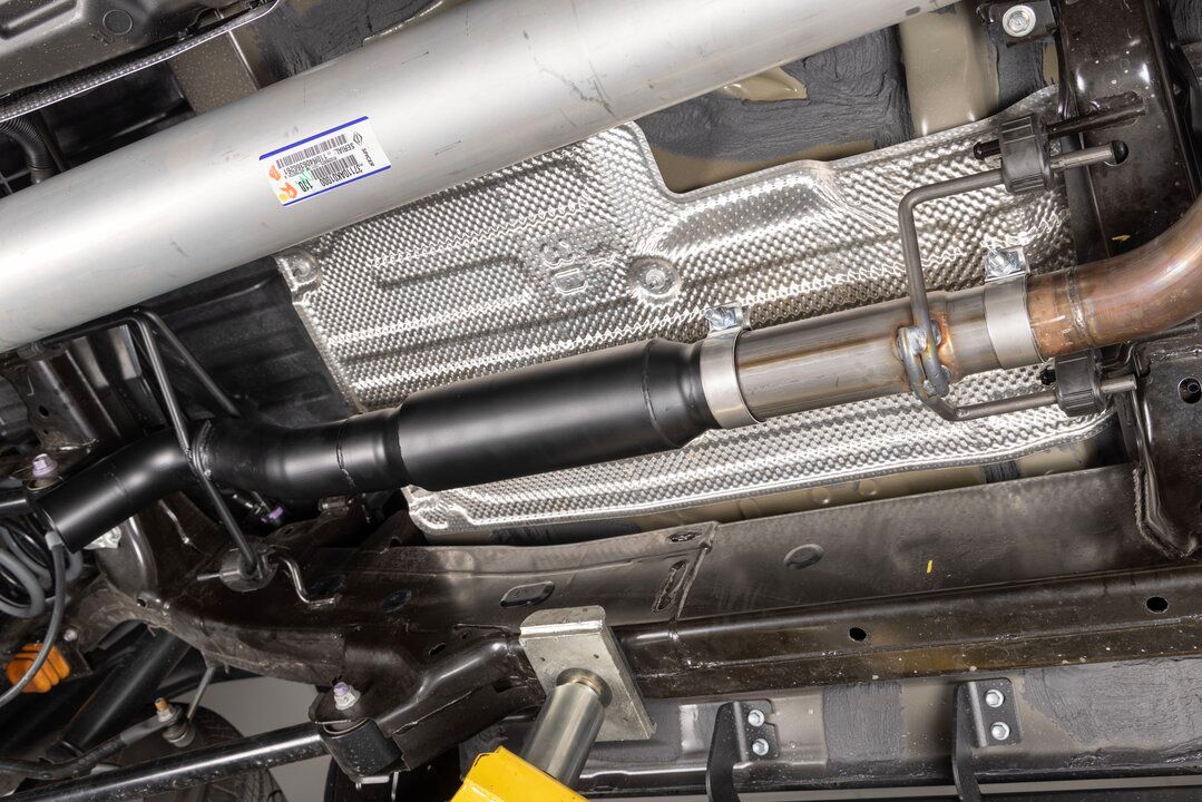 Flowmaster Outlaw Extreme Cat-back Exhaust System Close-up Display on vehicle