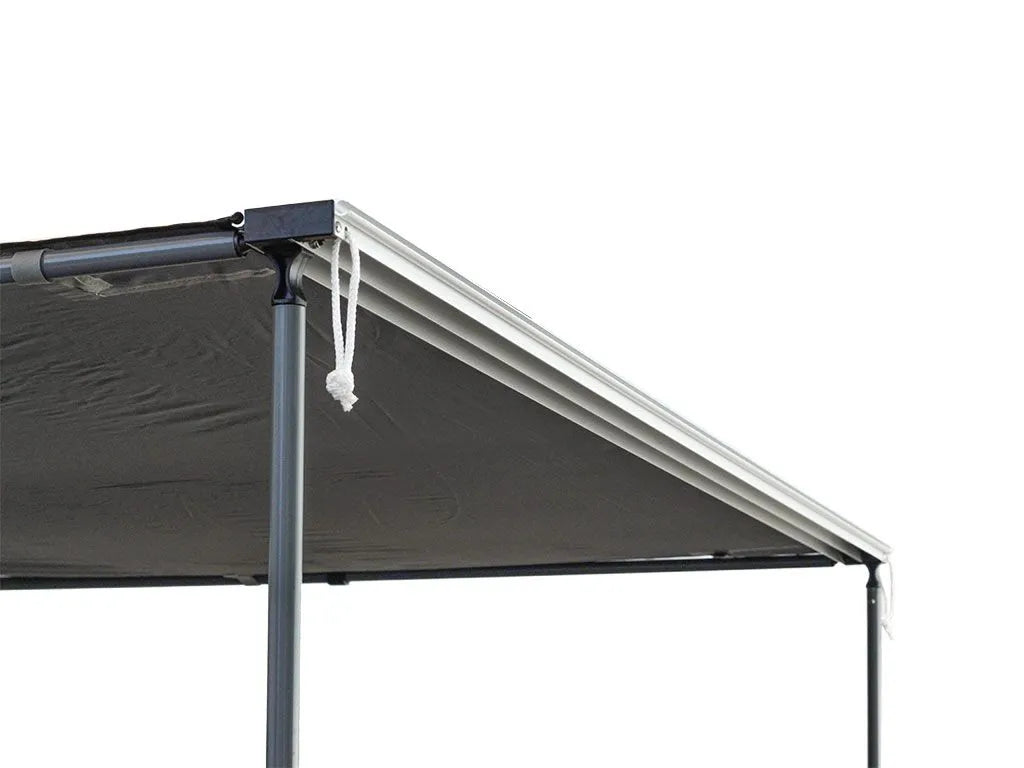 Front Runner Easy-Out Awning / 1.4M / Black Front View
