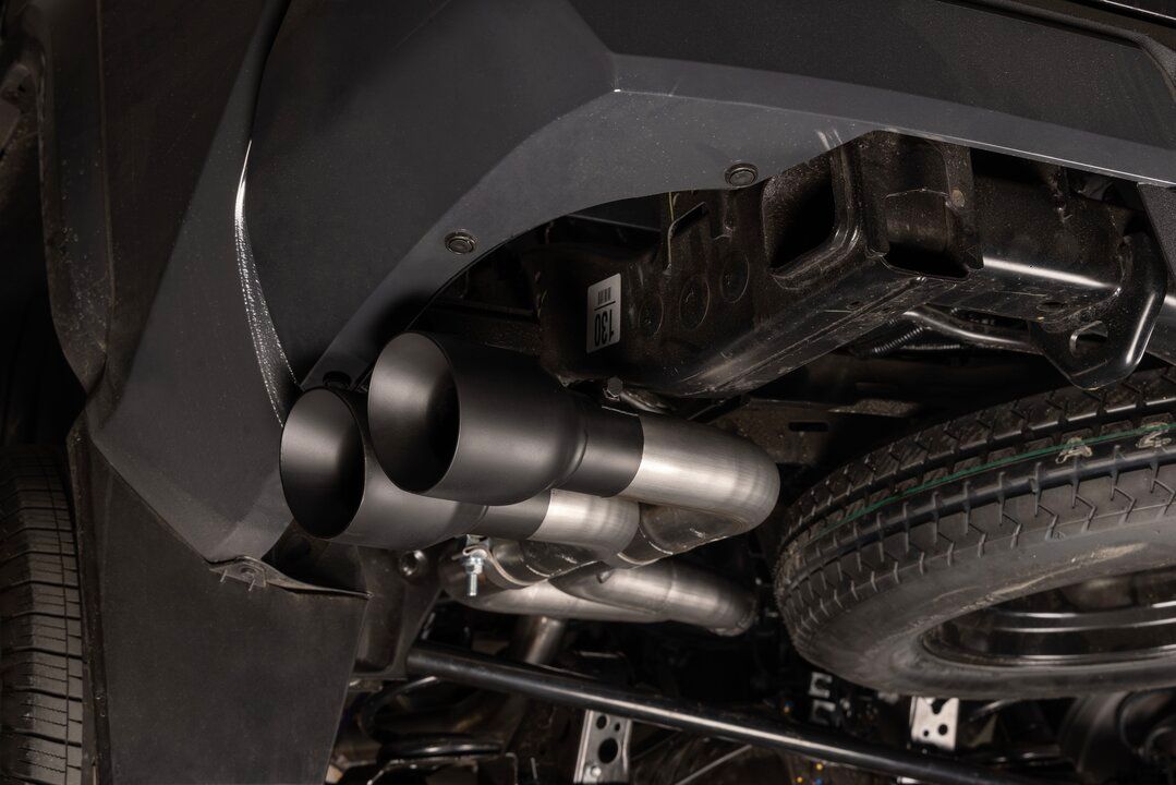 Flowmaster Signature Series Cat-back Exhaust System Close-up Display on Vehicle