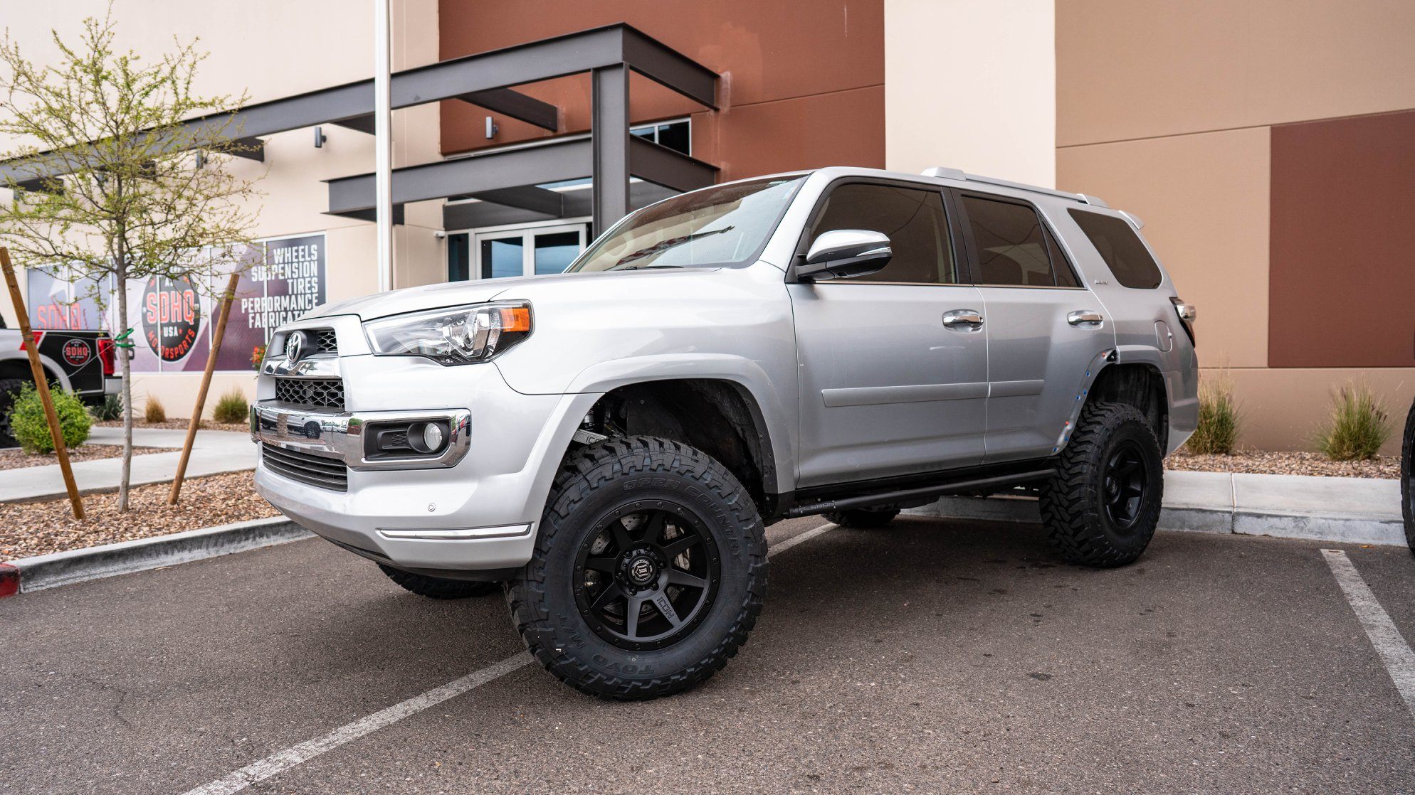 '03-23 Toyota 4Runner Built Rock Sliders Protection SDHQ Off Road display