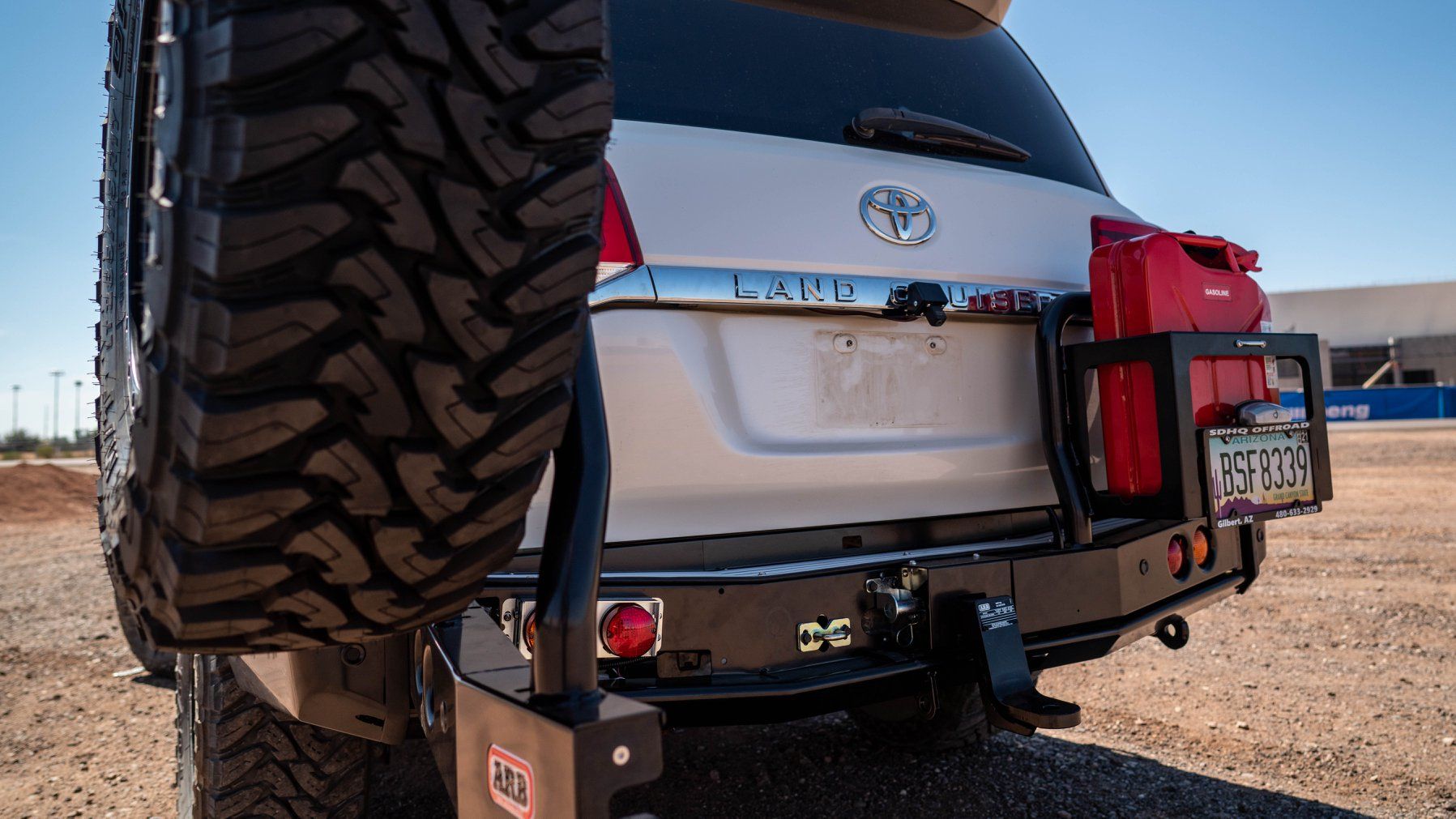 '08-21 Toyota Land Cruiser 200 Series Modular Rear Bumper ARB close-up