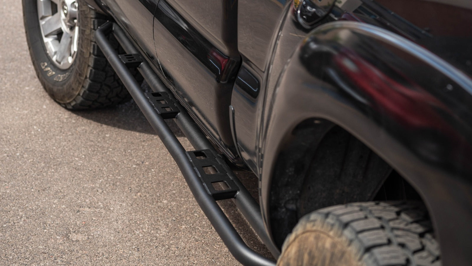 '05-15 Toyota Tacoma SDHQ Built Rock Sliders display