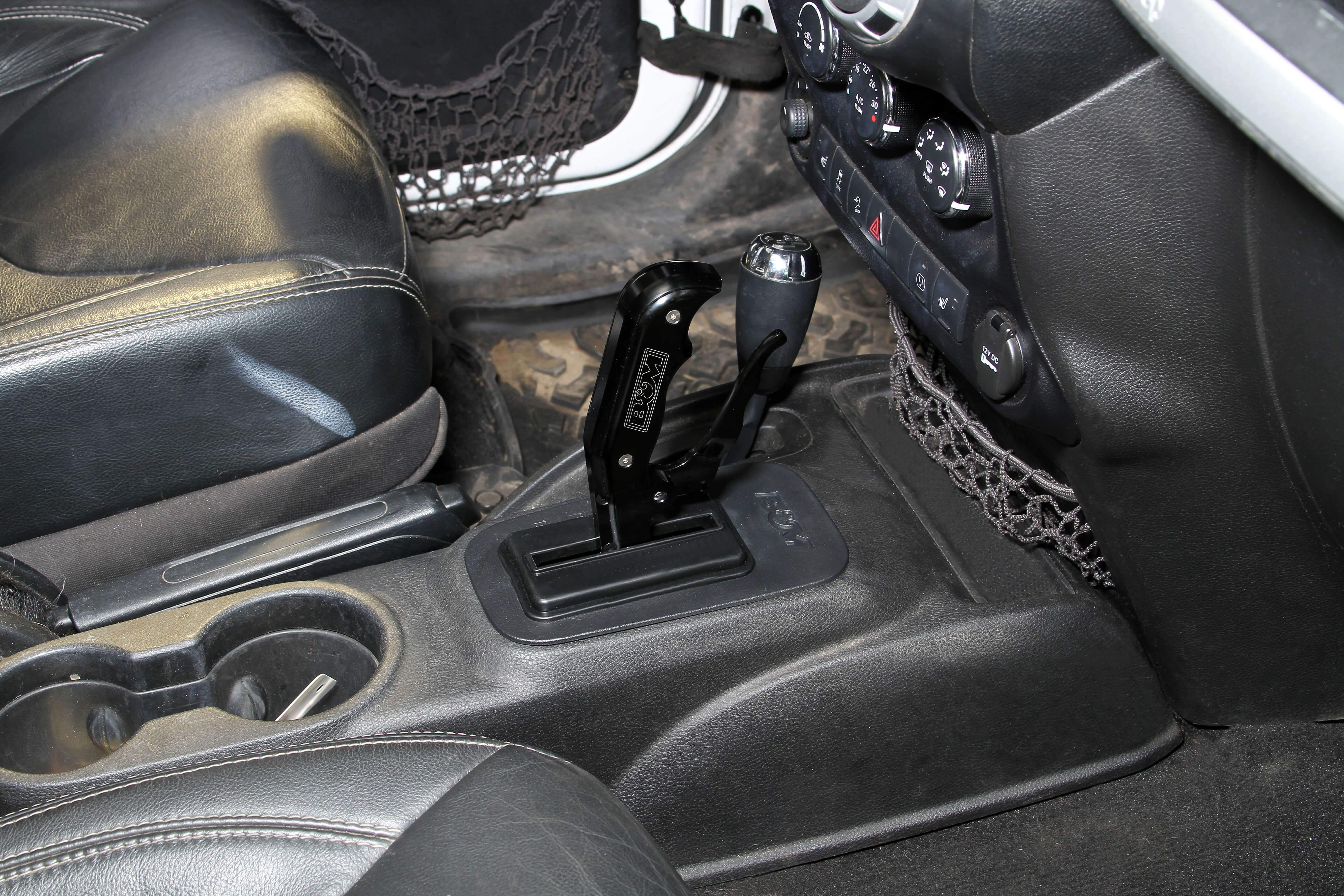 '12-18 Jeep JK Magnum Grip Pro Stick Console Shifter Interior Accessories B&M display in Vehicle