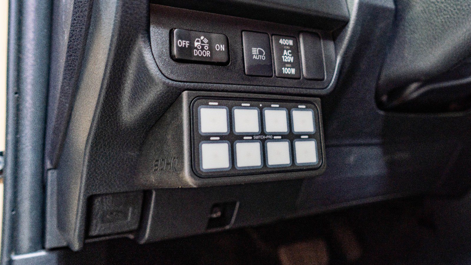 '16-23 Toyota Tacoma SDHQ Built Switch Pros SP-9100 Keypad Mount Lighting SDHQ Off Road display
