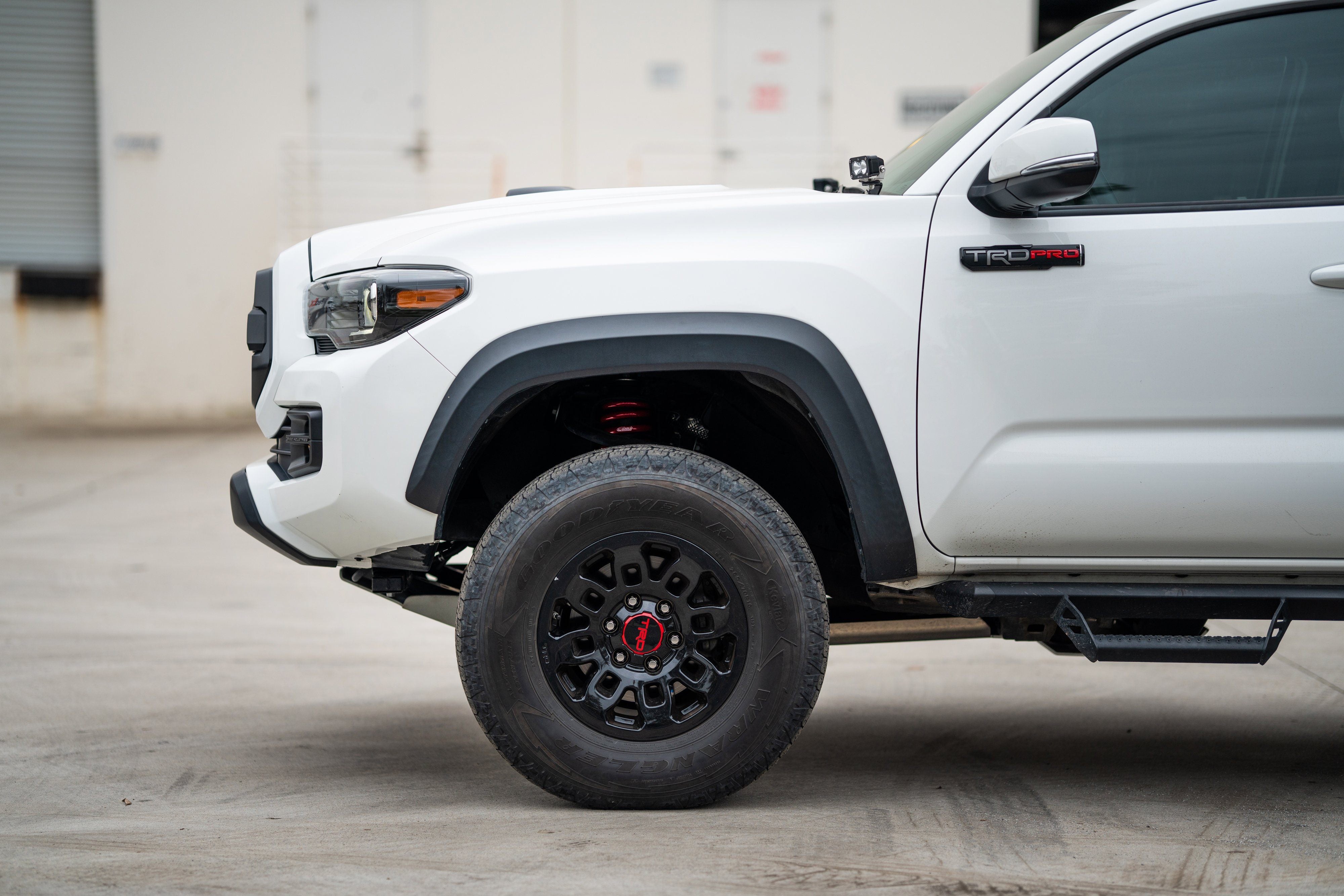 '17-19 Toyota Tacoma TRD Pro PRO-LIFT-KIT Suspension Eibach display