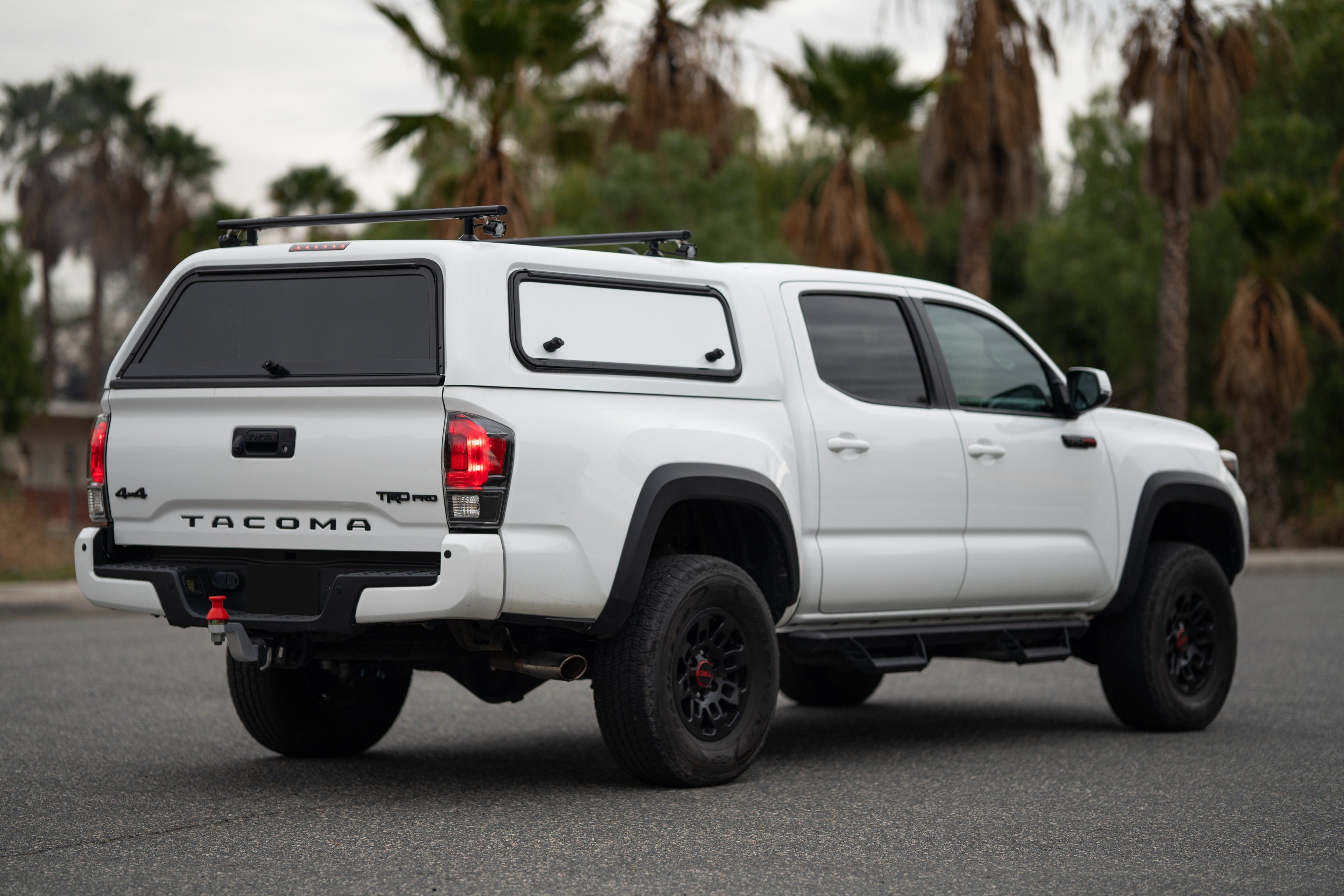 '17-19 Toyota Tacoma TRD Pro Eibach PRO-LIFT-KIT Suspension Eibach display