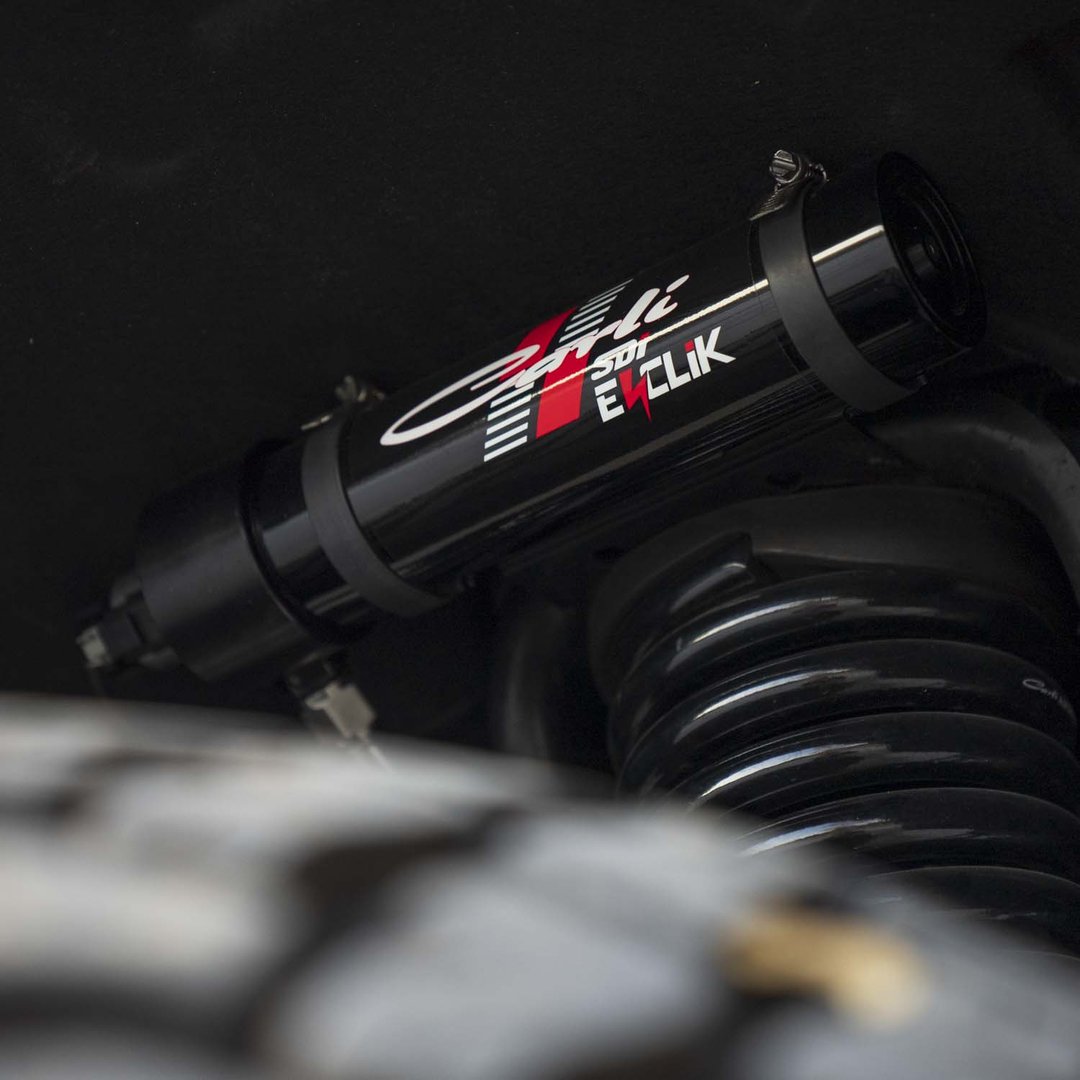 '17-24 Ford F250/350 Carli E-Venture Suspension System-4.5" Lift Close-up Display