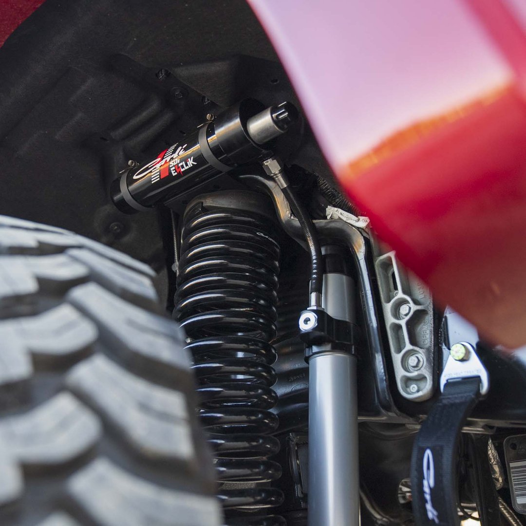 '17-24 Ford F250/350 Carli E-Venture Suspension System-4.5" Lift Close-up Display on vehicle