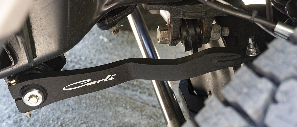 '17-22 Ford F250/350 6.2/7.3L Gas Carli Suspension 2.5 Pintop System Close-up Display on Vehicle