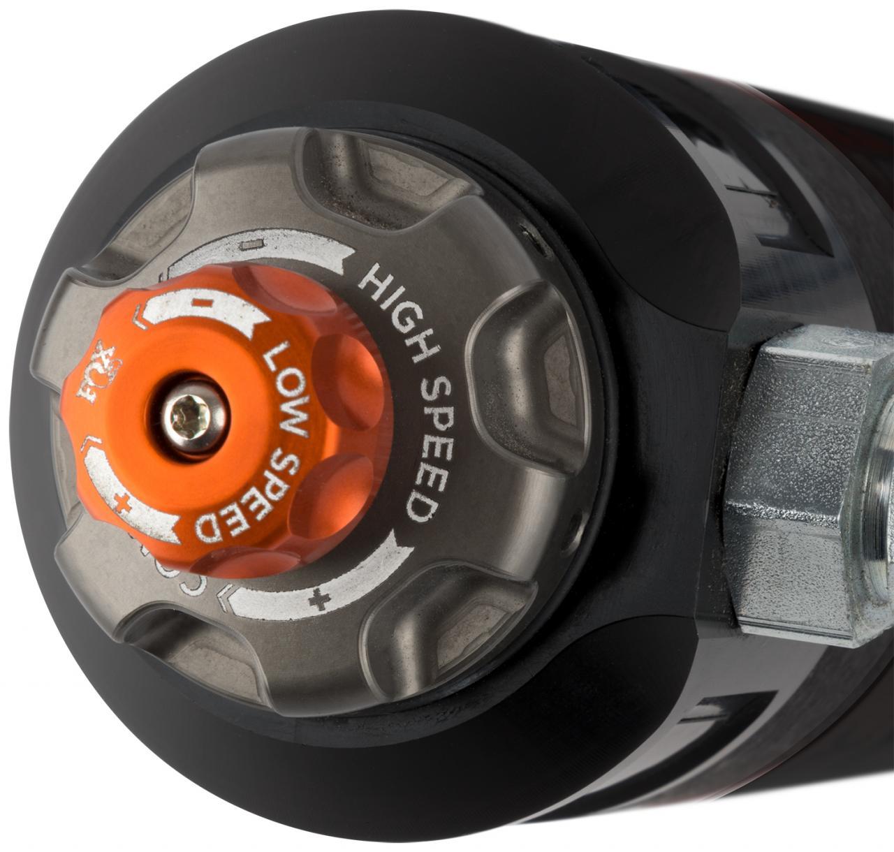 '18-23 Jeep JL Performance Elite Series RR 2.5 Front Shocks Close-up Display