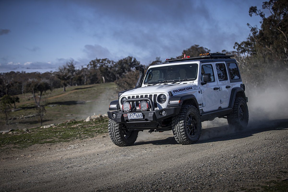 '18-23 Jeep Wrangler JL (4-Door) Base Roof Rack Kit ARB display on Vehicle