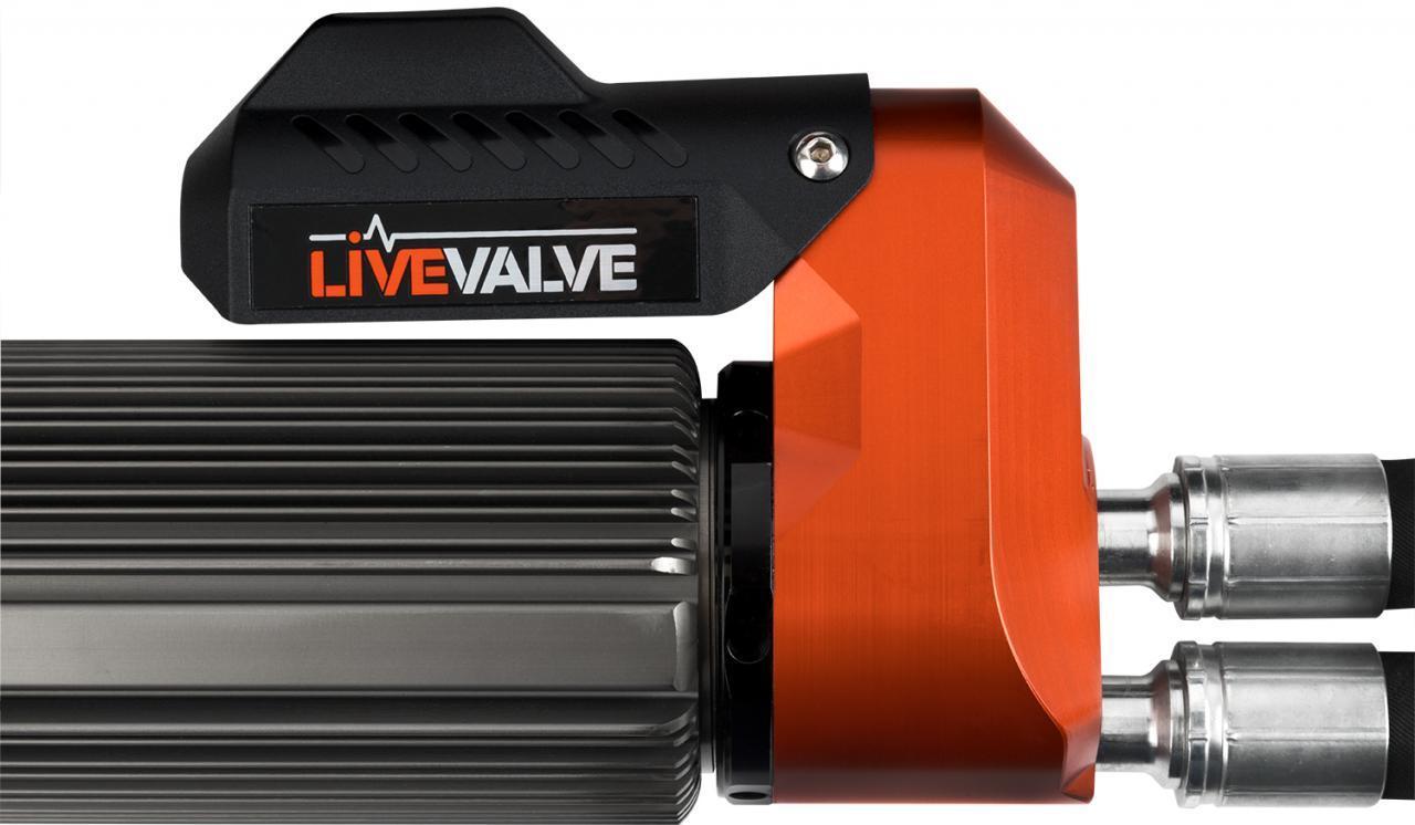 '19-20 Ford Raptor 3.0 Fox Live Valve Internal Bypass Reservoir Coilovers Close-up Display
