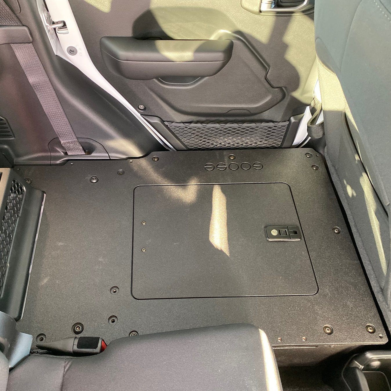 '19-23 Jeep JT 4 Door Goose Gear 2nd Row Seat Delete Plate System Display in vehicle