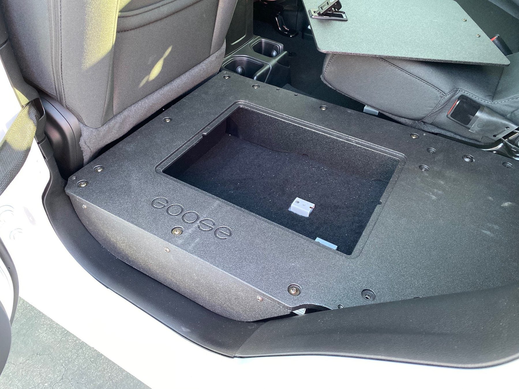 '19-23 Jeep JT 4 Door Goose Gear 2nd Row Seat Delete Plate System Display in vehicle