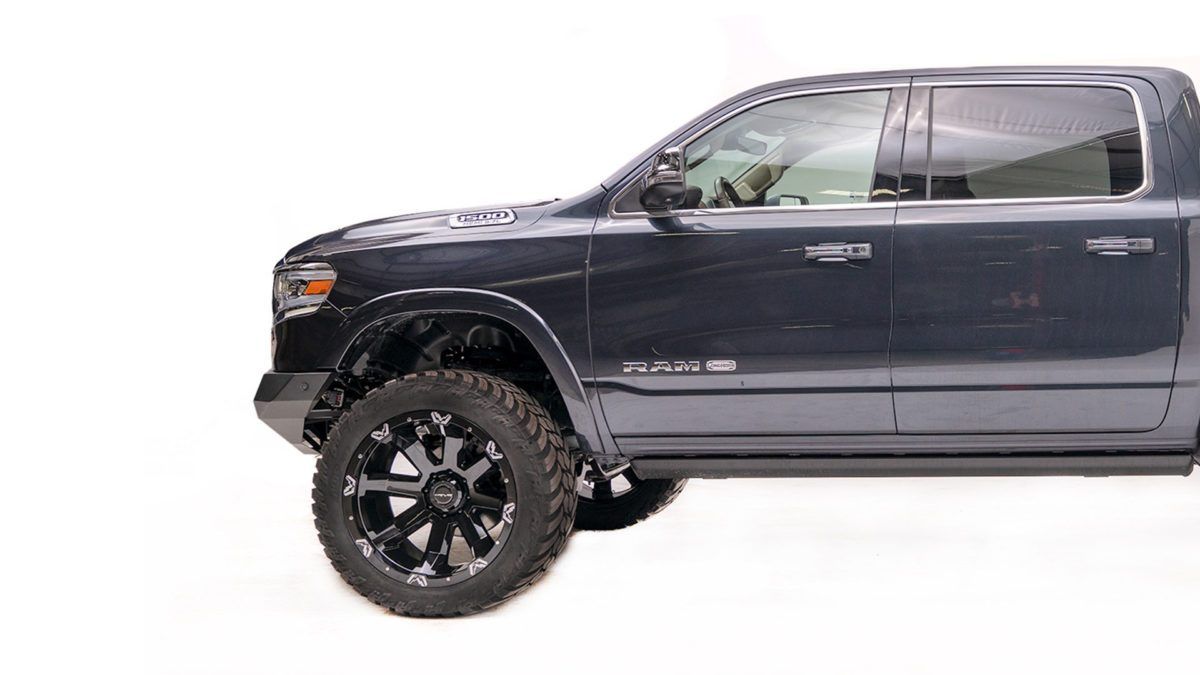 '19-22 Ram 1500 Vengeance Series Front Bumper Display on vehicle (Side View)