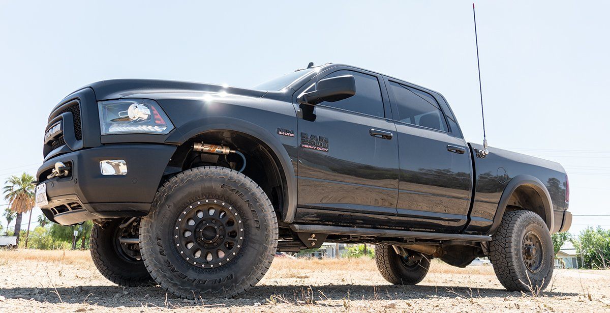 '19-24 Ram 2500 4x4 Hemi Carli 3.0 Dominator Suspension Kit Display on vehicle